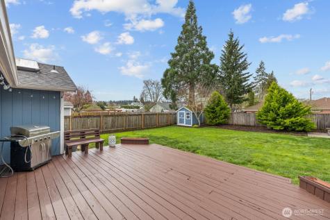 116 16th Street NW Puyallup WA 98371