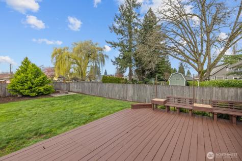 116 16th Street NW Puyallup WA 98371