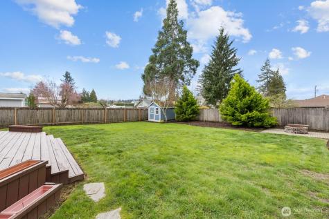 116 16th Street NW Puyallup WA 98371