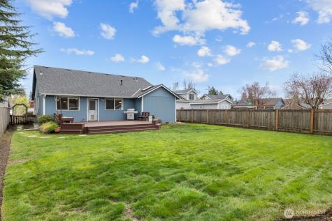 116 16th Street NW Puyallup WA 98371