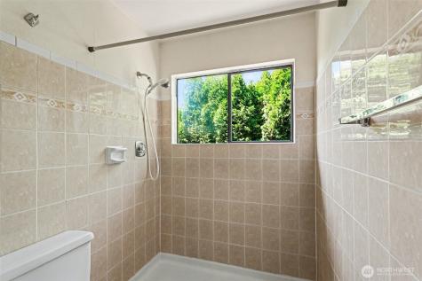 10917 80th Place NE Kirkland WA 98034