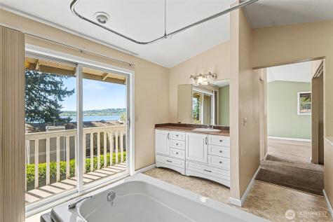 10917 80th Place NE Kirkland WA 98034