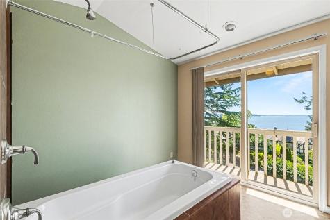 10917 80th Place NE Kirkland WA 98034
