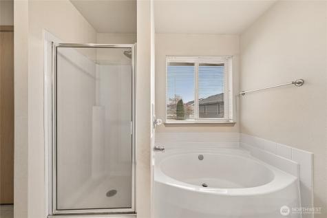 16425 39th Avenue E Tacoma WA 98446