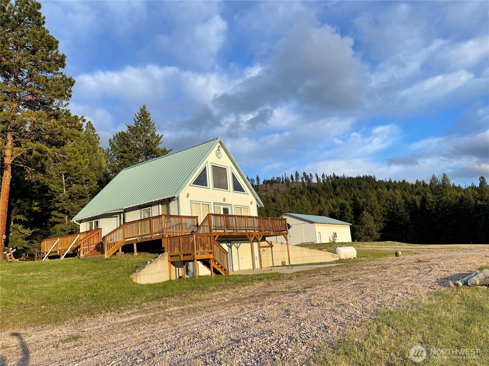 50 Doll Drive Republic WA 99166