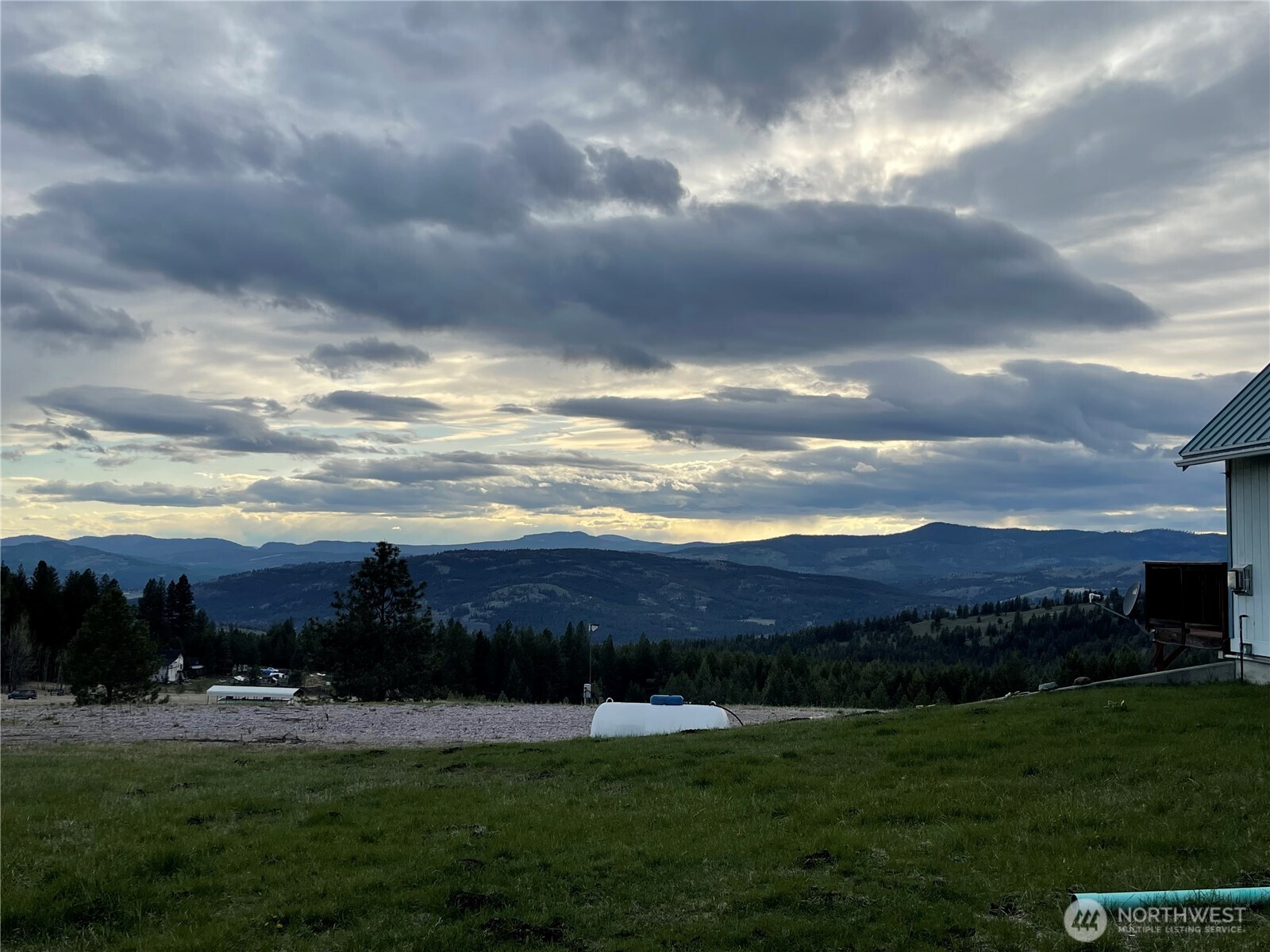 50 Doll Drive Republic WA 99166
