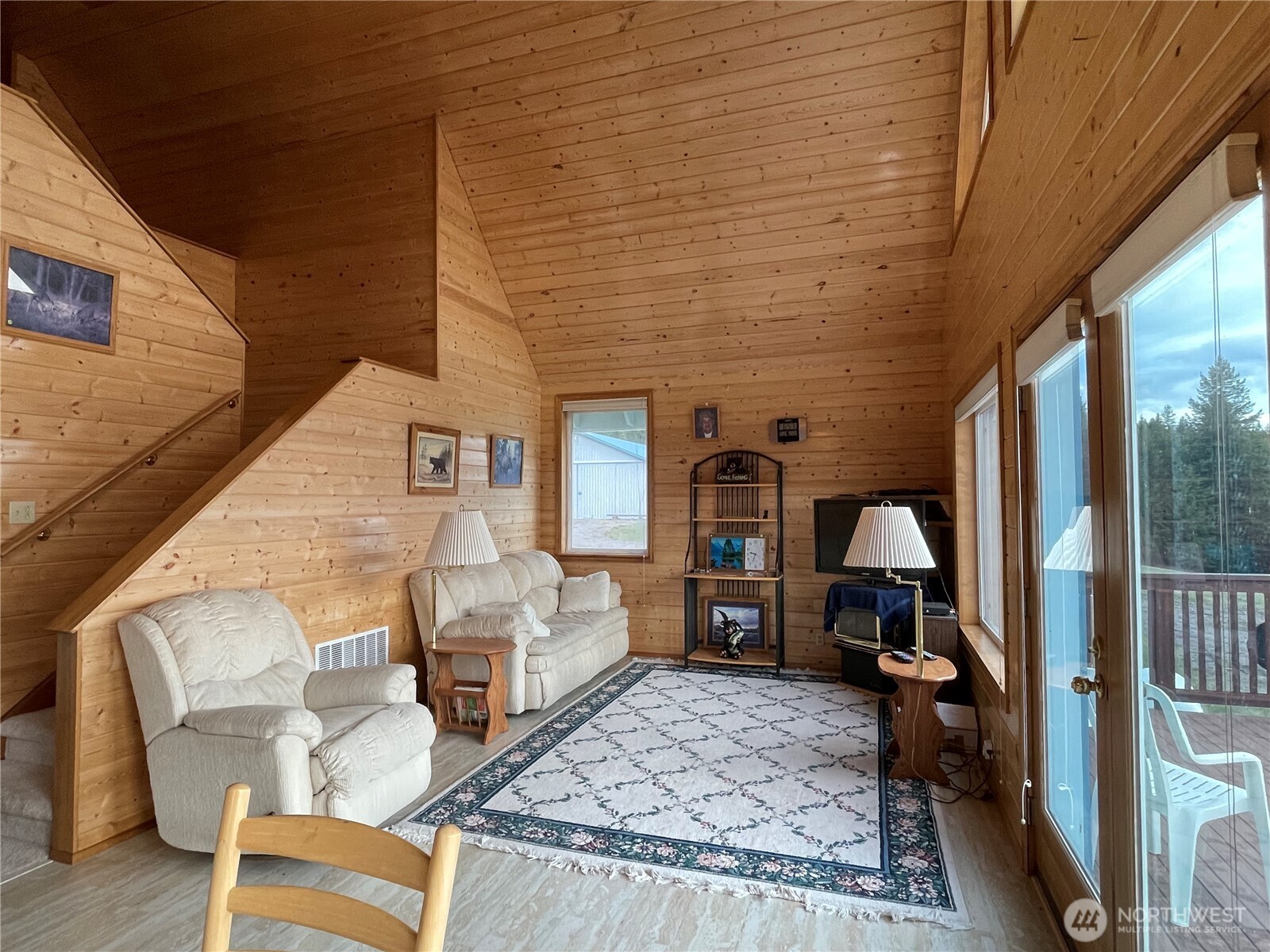 50 Doll Drive Republic WA 99166