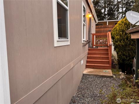 23708 Locust Way Bothell WA 98021