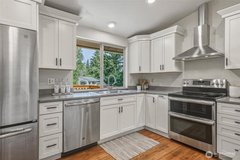 14329 43rd Avenue W Lynnwood WA 98087