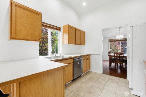 3011 12th Street Pl SW Puyallup WA 98373