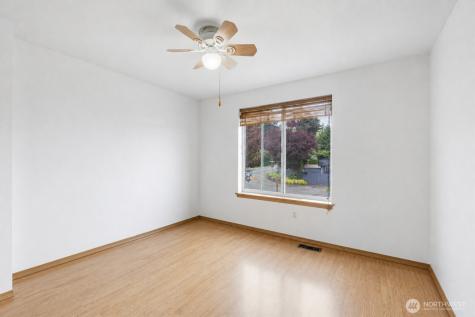 3011 12th Street Pl SW Puyallup WA 98373