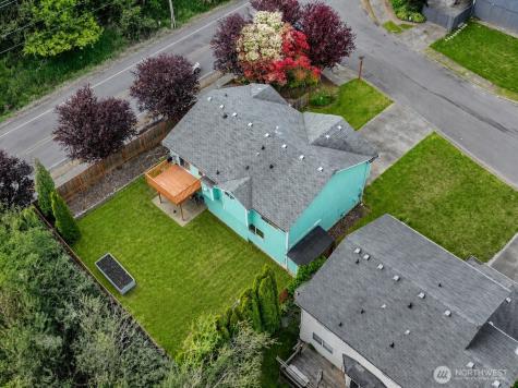 3011 12th Street Pl SW Puyallup WA 98373