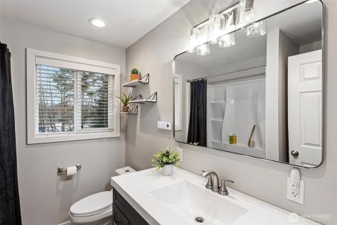 12625 169th Avenue SE Renton WA 98059