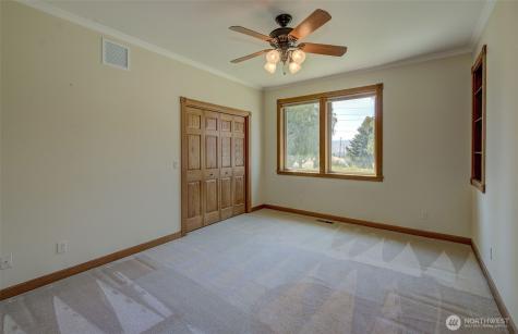 3716 Knowles Road Wenatchee WA 98801
