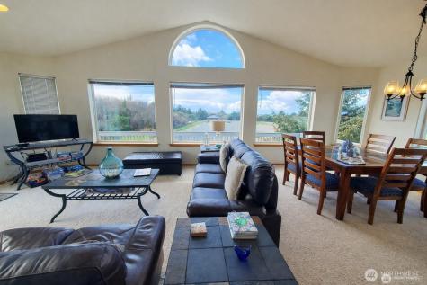 16 Ocean Boulevard Ocean City WA 98569