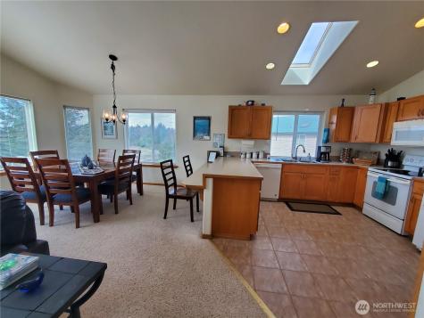 16 Ocean Boulevard Ocean City WA 98569