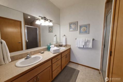 16 Ocean Boulevard Ocean City WA 98569