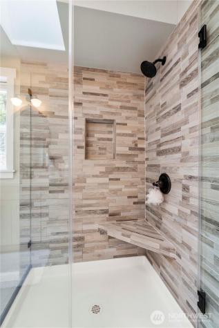 15511 133rd Avenue E Puyallup WA 98374