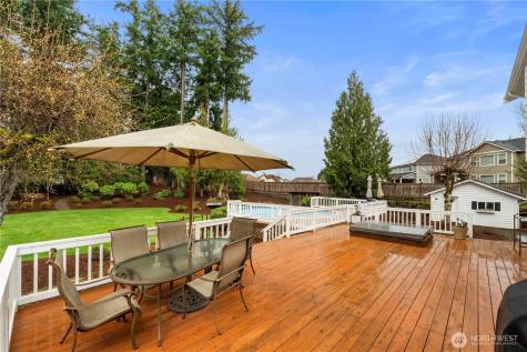 15511 133rd Avenue E Puyallup WA 98374