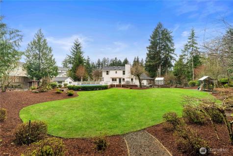15511 133rd Avenue E Puyallup WA 98374