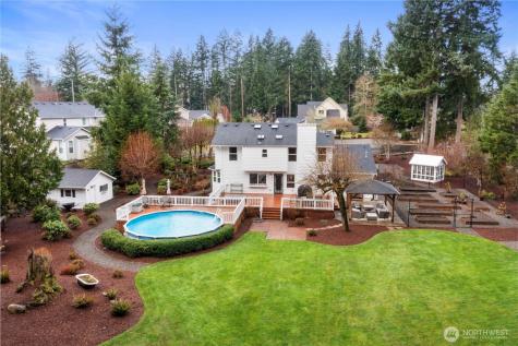 15511 133rd Avenue E Puyallup WA 98374