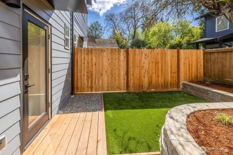 7711 11th Avenue SW Seattle WA 98106