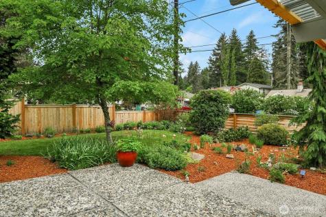 17542 10th Avenue NE Shoreline WA 98155