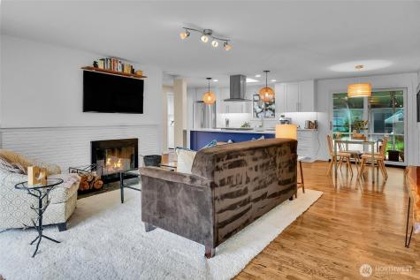 17542 10th Avenue NE Shoreline WA 98155