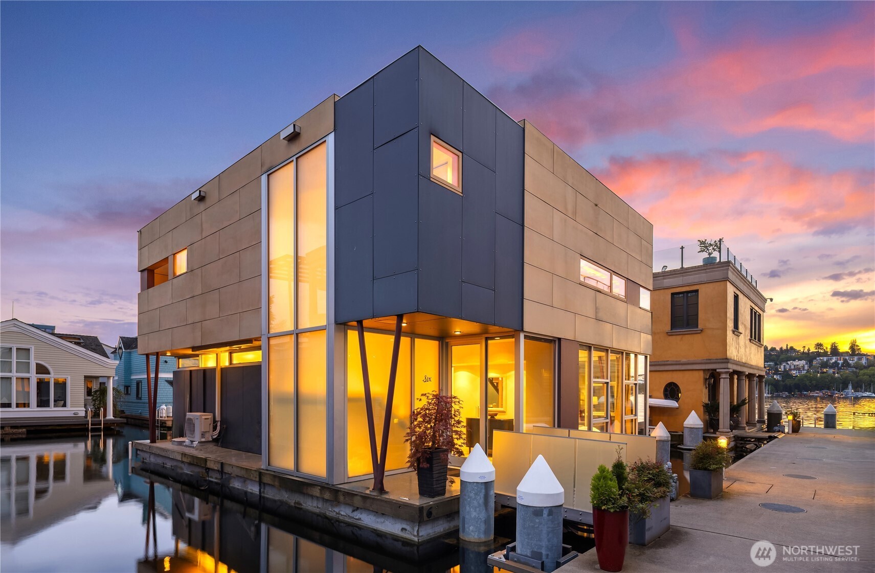 2369 Fairview Avenue E Seattle WA 98102