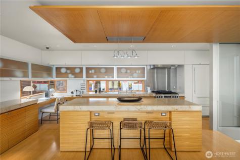 2369 Fairview Avenue E Seattle WA 98102