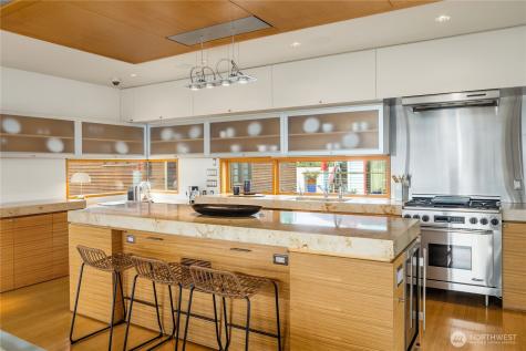2369 Fairview Avenue E Seattle WA 98102