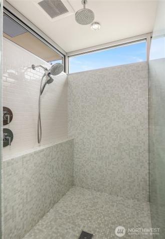 2369 Fairview Avenue E Seattle WA 98102