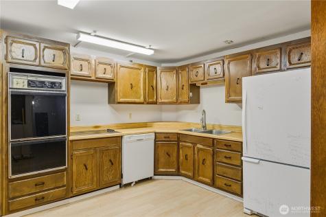 22827 Meridian Avenue S Bothell WA 98021