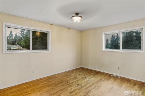 22827 Meridian Avenue S Bothell WA 98021