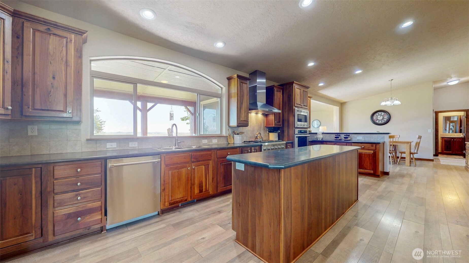 1461 Sheffield Road Mesa WA 99343