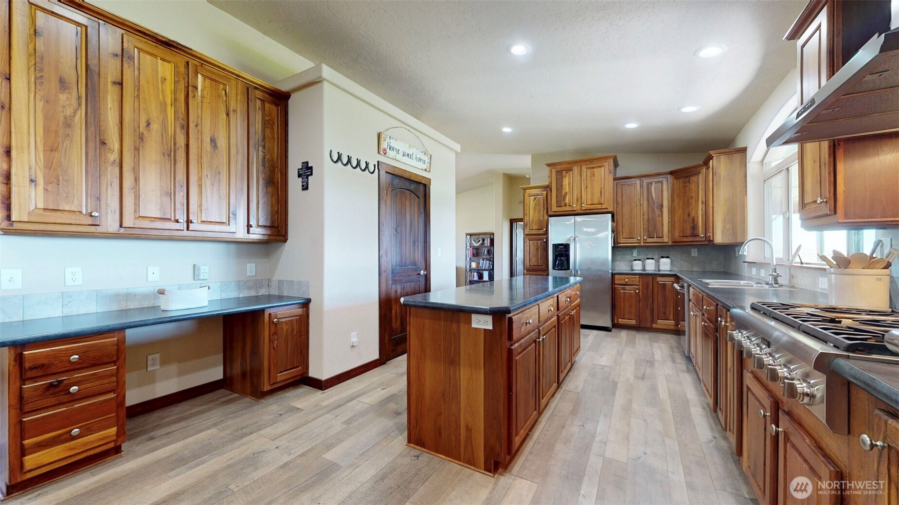 1461 Sheffield Road Mesa WA 99343