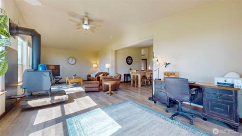 1461 Sheffield Road Mesa WA 99343