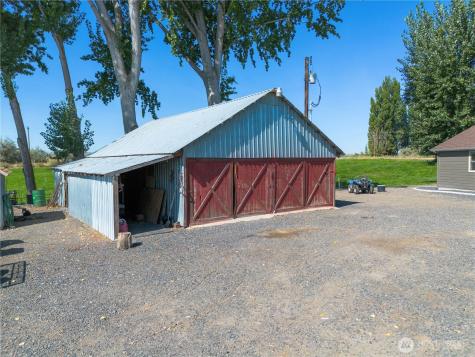 1461 Sheffield Road Mesa WA 99343