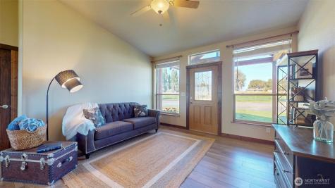 1461 Sheffield Road Mesa WA 99343