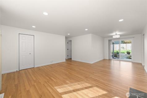 9812 S 212th Street Kent WA 98031