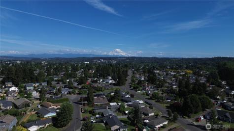 604 23rd Street NW Puyallup WA 98371