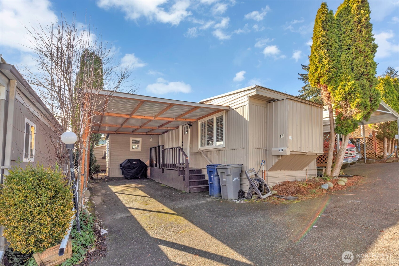 23708 Locust Way Bothell WA 98021