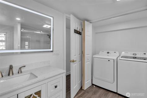 23708 Locust Way Bothell WA 98021