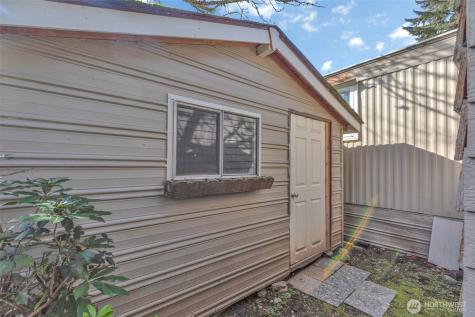 23708 Locust Way Bothell WA 98021