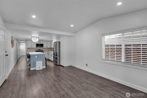 23708 Locust Way Bothell WA 98021