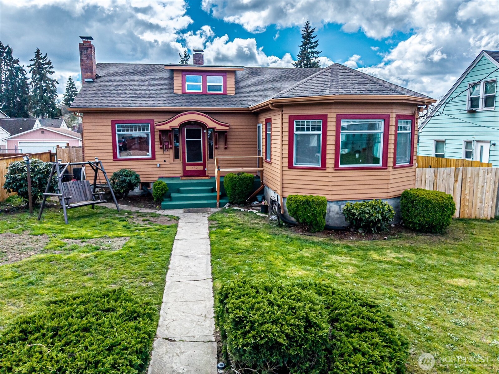 1432 S 56th Street Tacoma WA 98408