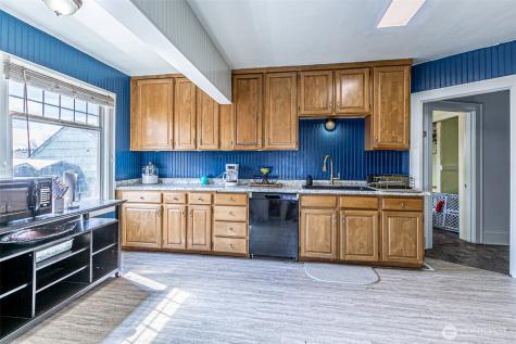 1432 S 56th Street Tacoma WA 98408