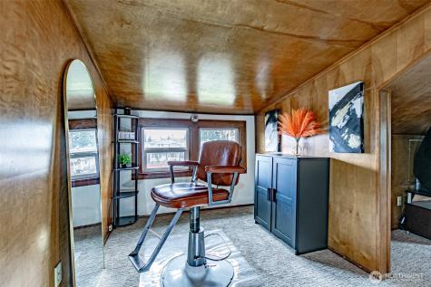 1432 S 56th Street Tacoma WA 98408