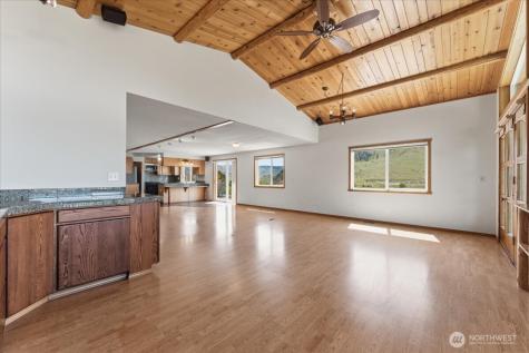 404 S Clifford Street Chelan WA 98816