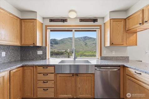 404 S Clifford Street Chelan WA 98816